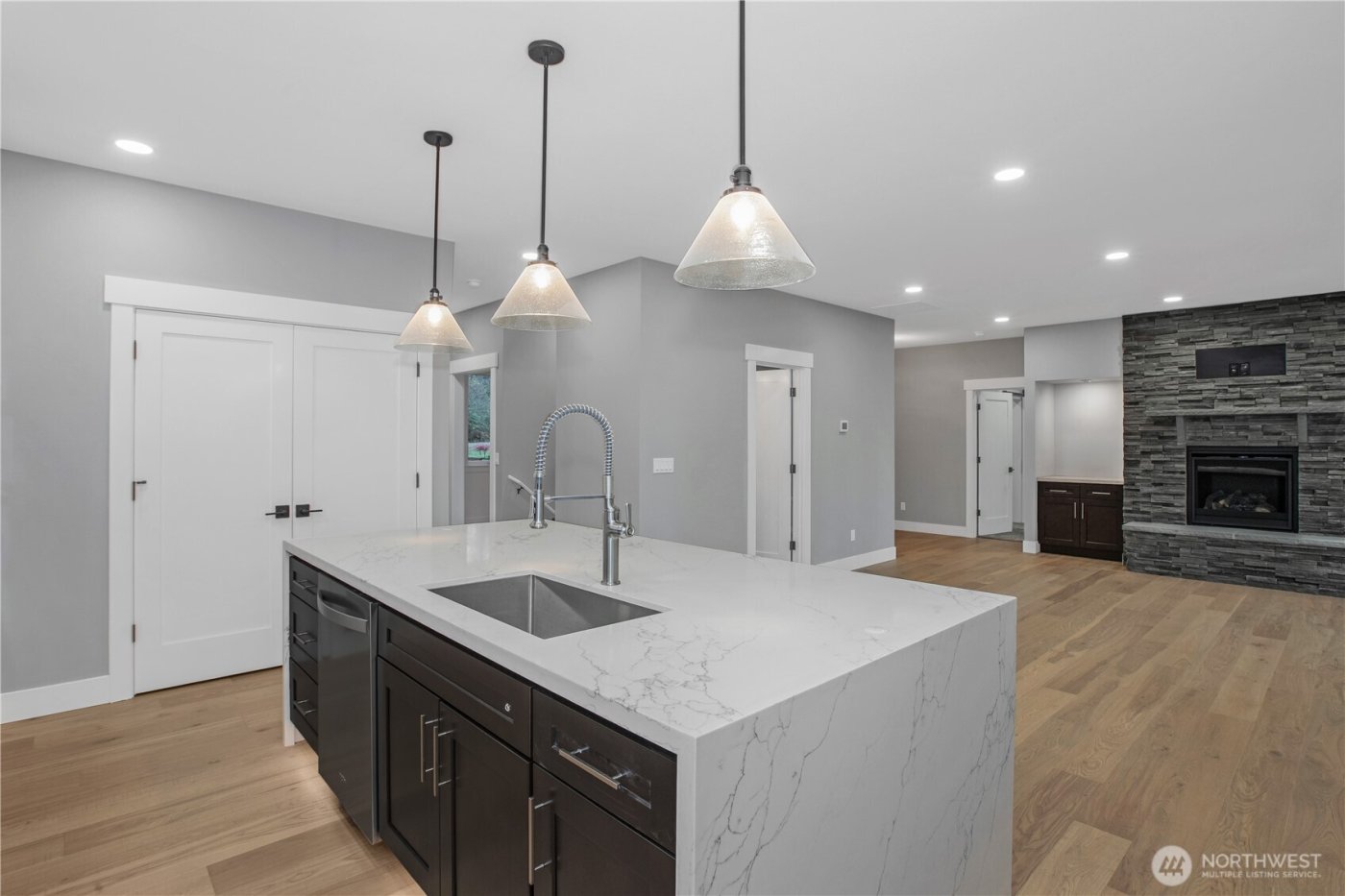 6145 Lake Saint Claire Drive SE, Olympia, WA 98513