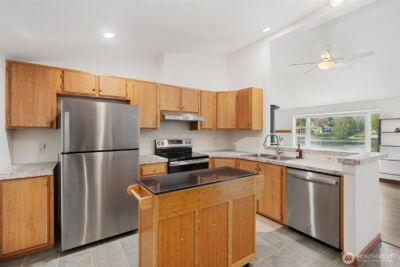 470 SE Crescent Drive , Shelton, WA 98584 - Photo 9