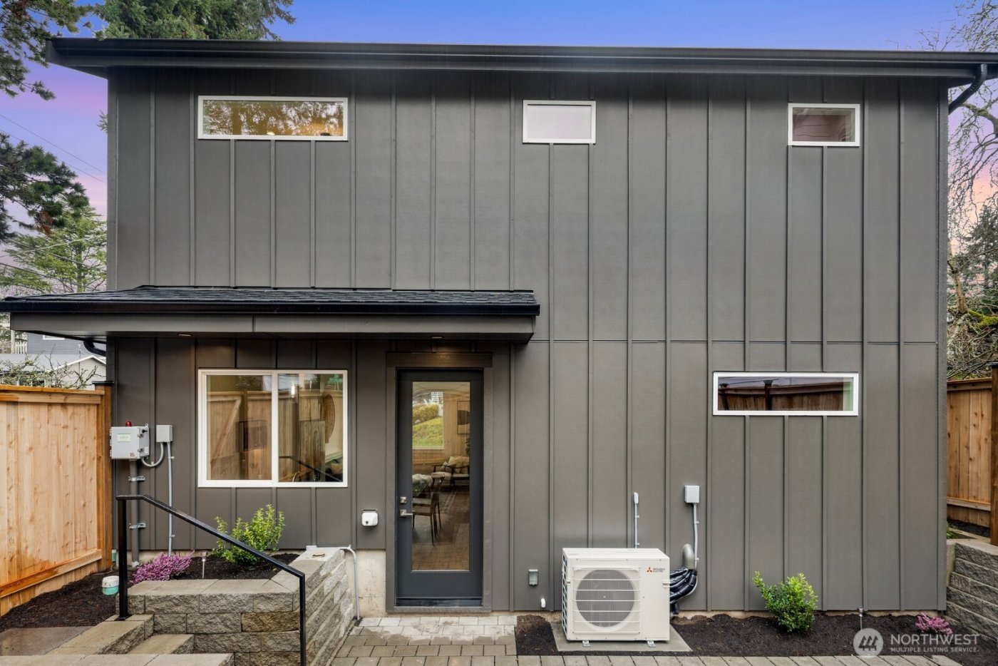 8841 Earl Avenue NW, Seattle, WA 98117