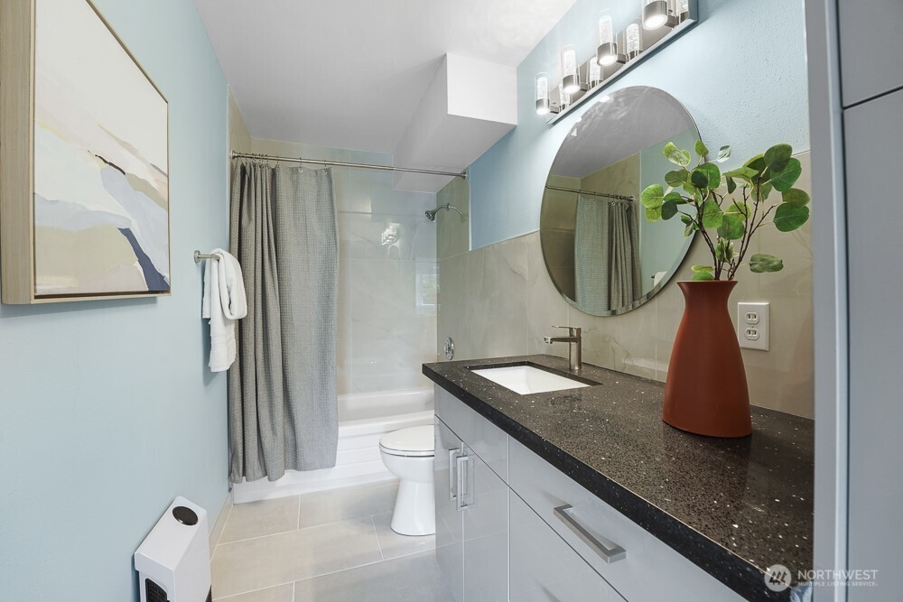 308 E Republican Street #703, Seattle, WA 98102