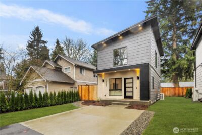 13009 NE 104th Place , Kirkland, WA 98033