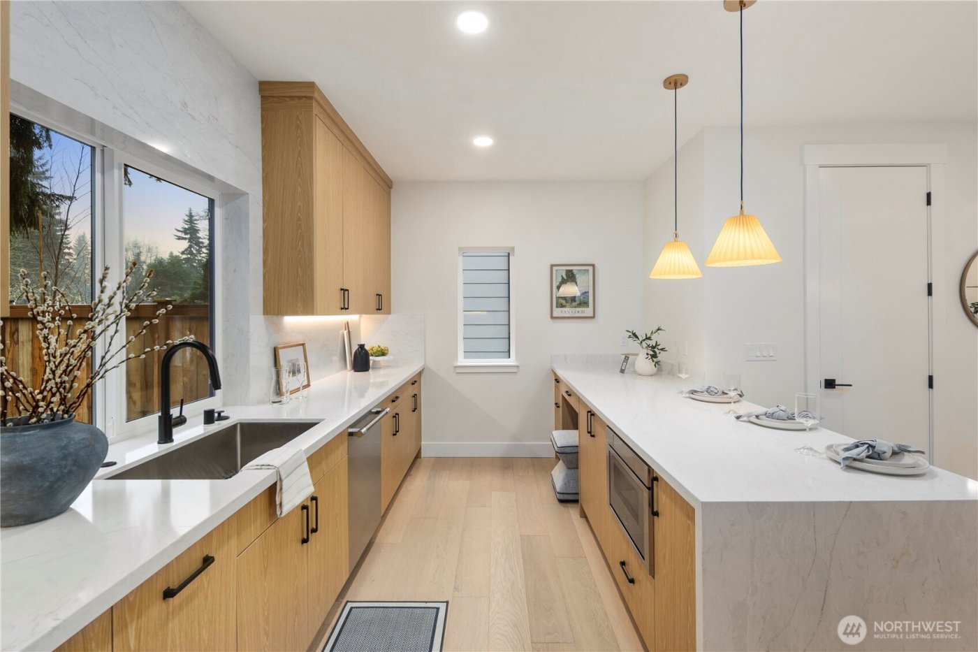 13009 NE 104th Place , Kirkland, WA 98033