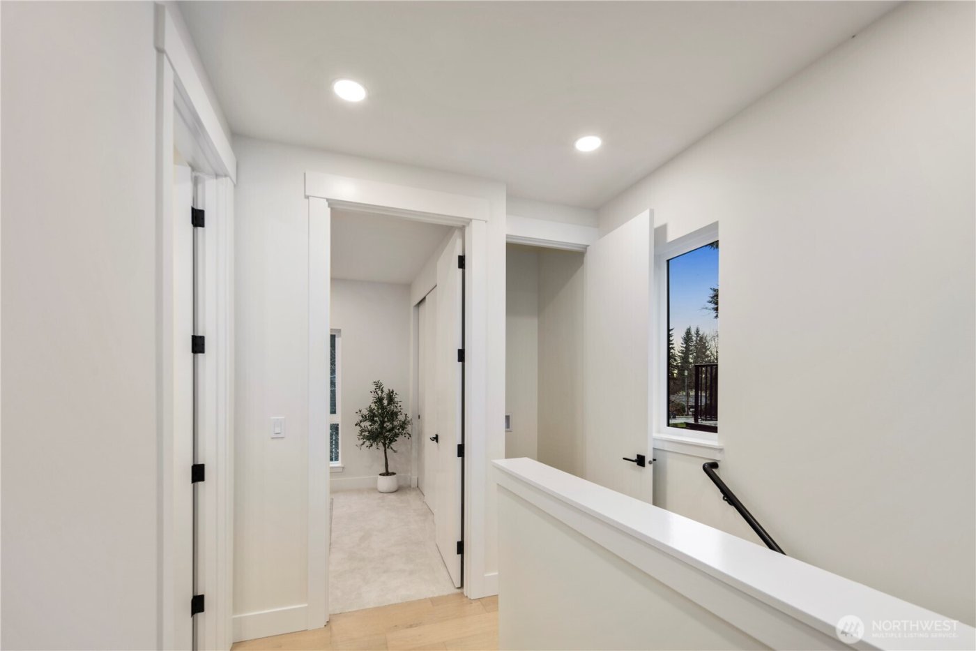 13009 NE 104th Place , Kirkland, WA 98033