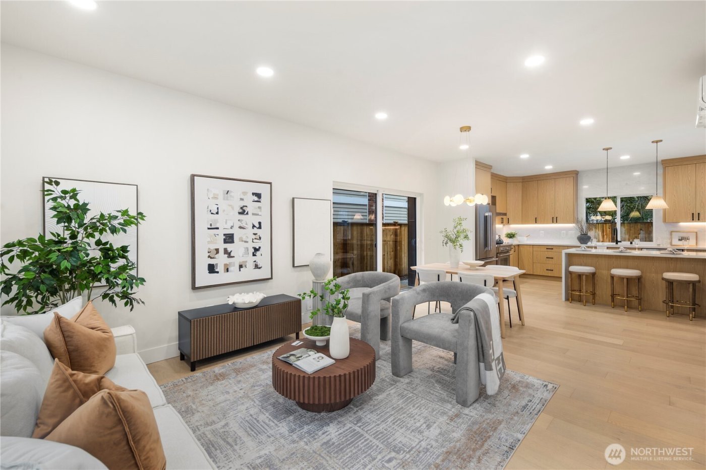 13009 NE 104th Place , Kirkland, WA 98033