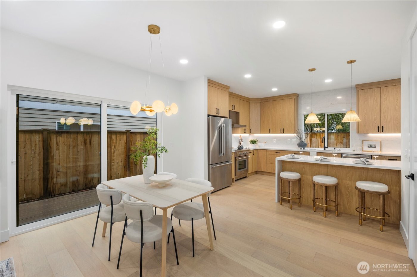 13009 NE 104th Place , Kirkland, WA 98033