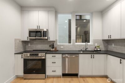 1104 B 34th Avenue , Seattle, WA 98122 - Photo 17