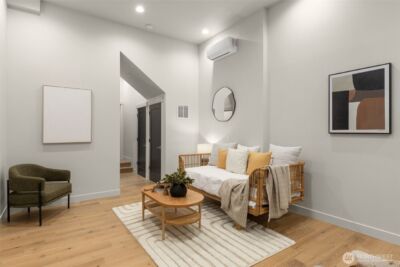 1104 B 34th Avenue , Seattle, WA 98122 - Photo 3