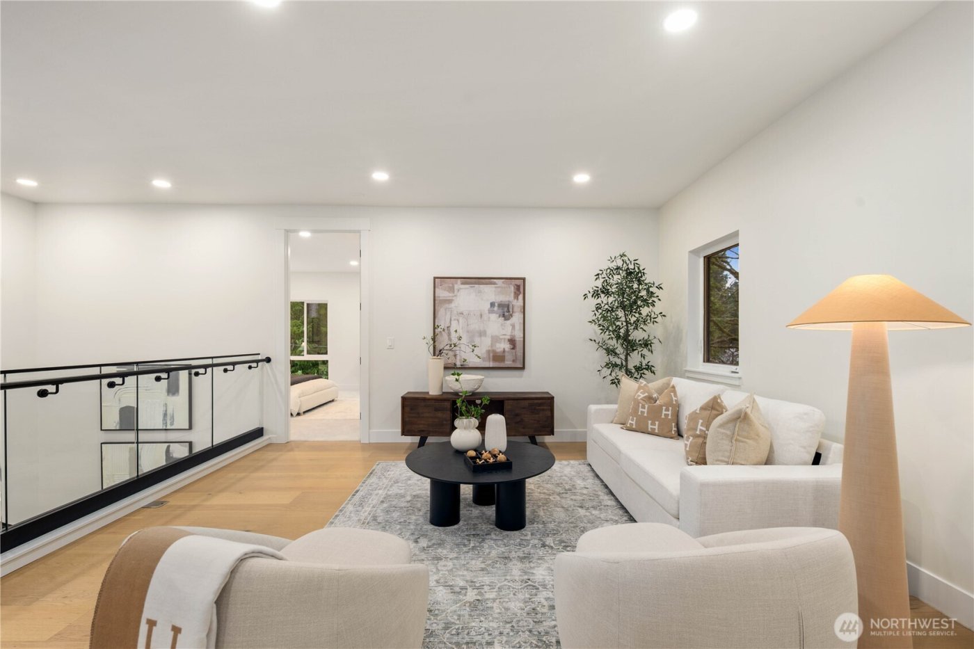 10416 130th Avenue NE, Kirkland, WA 98033