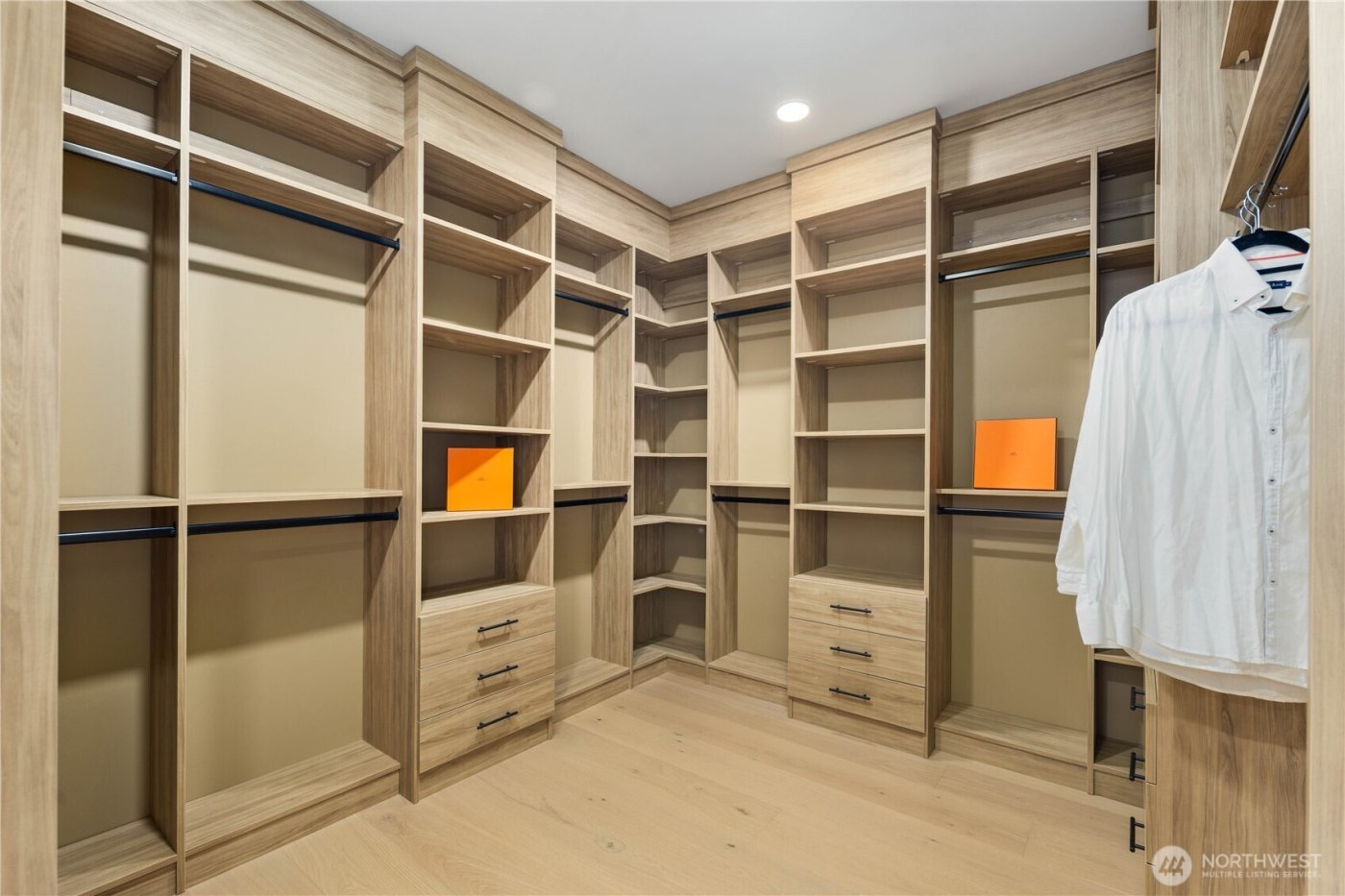 10416 130th Avenue NE, Kirkland, WA 98033