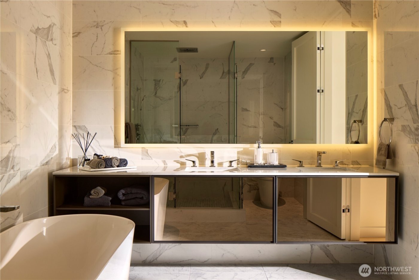 838 Avenue Square NE #1705, Bellevue, WA 98004