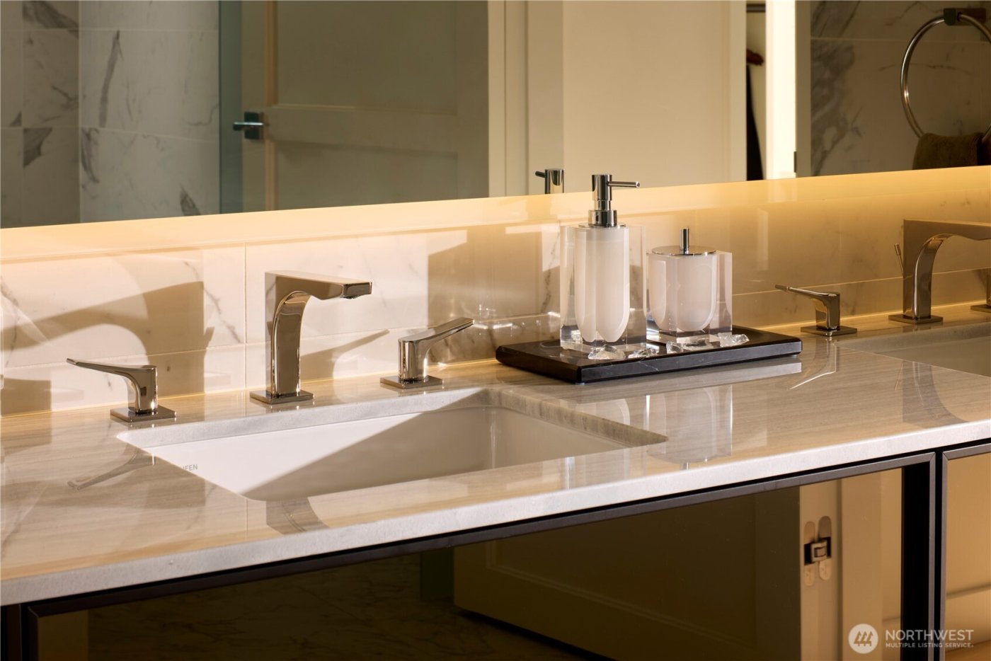 838 Avenue Square NE #1705, Bellevue, WA 98004