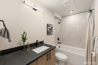 1110 B 34th Avenue , Seattle, WA 98122 - Photo 15