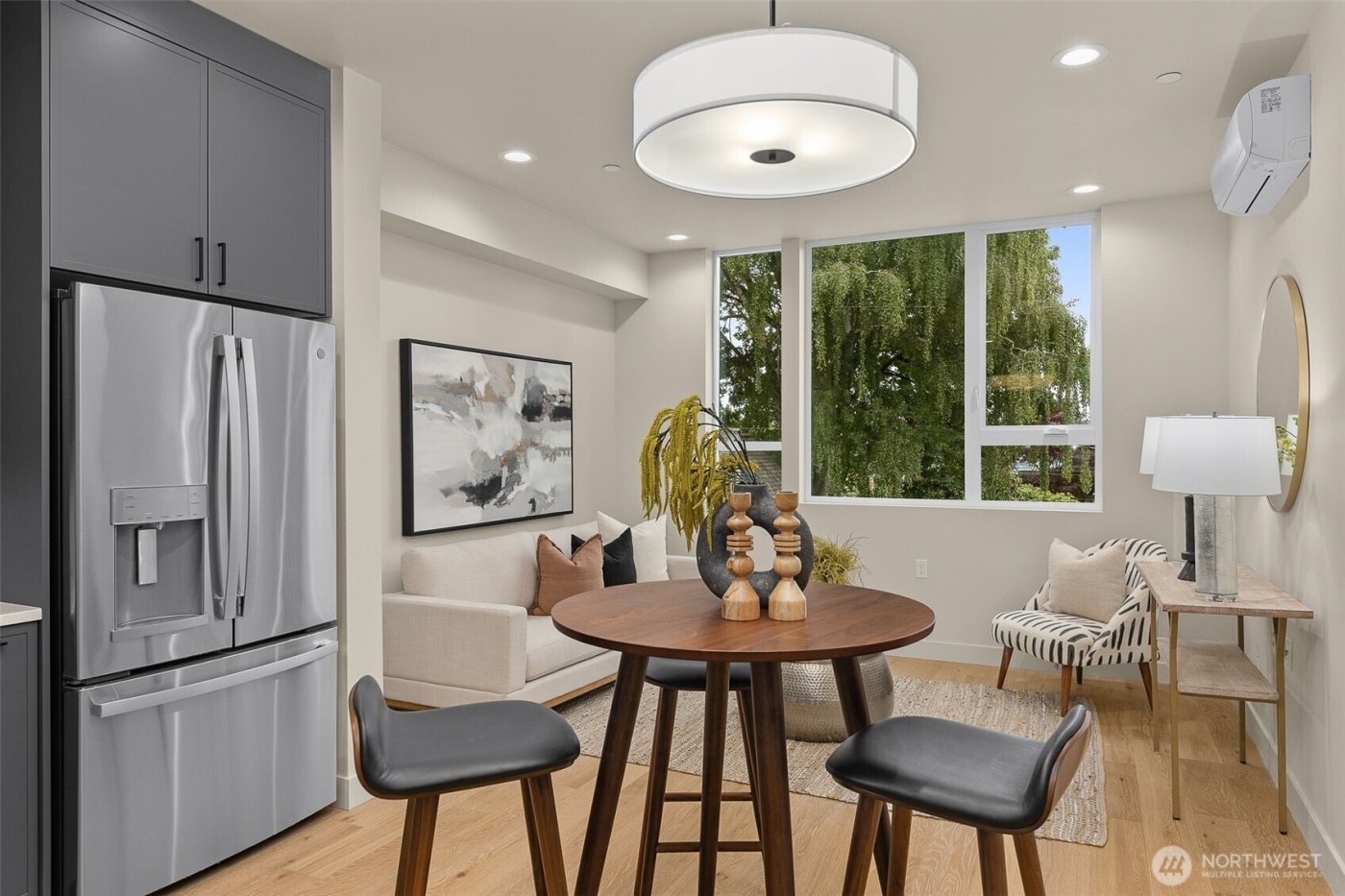 1110 B 34th Avenue , Seattle, WA 98122