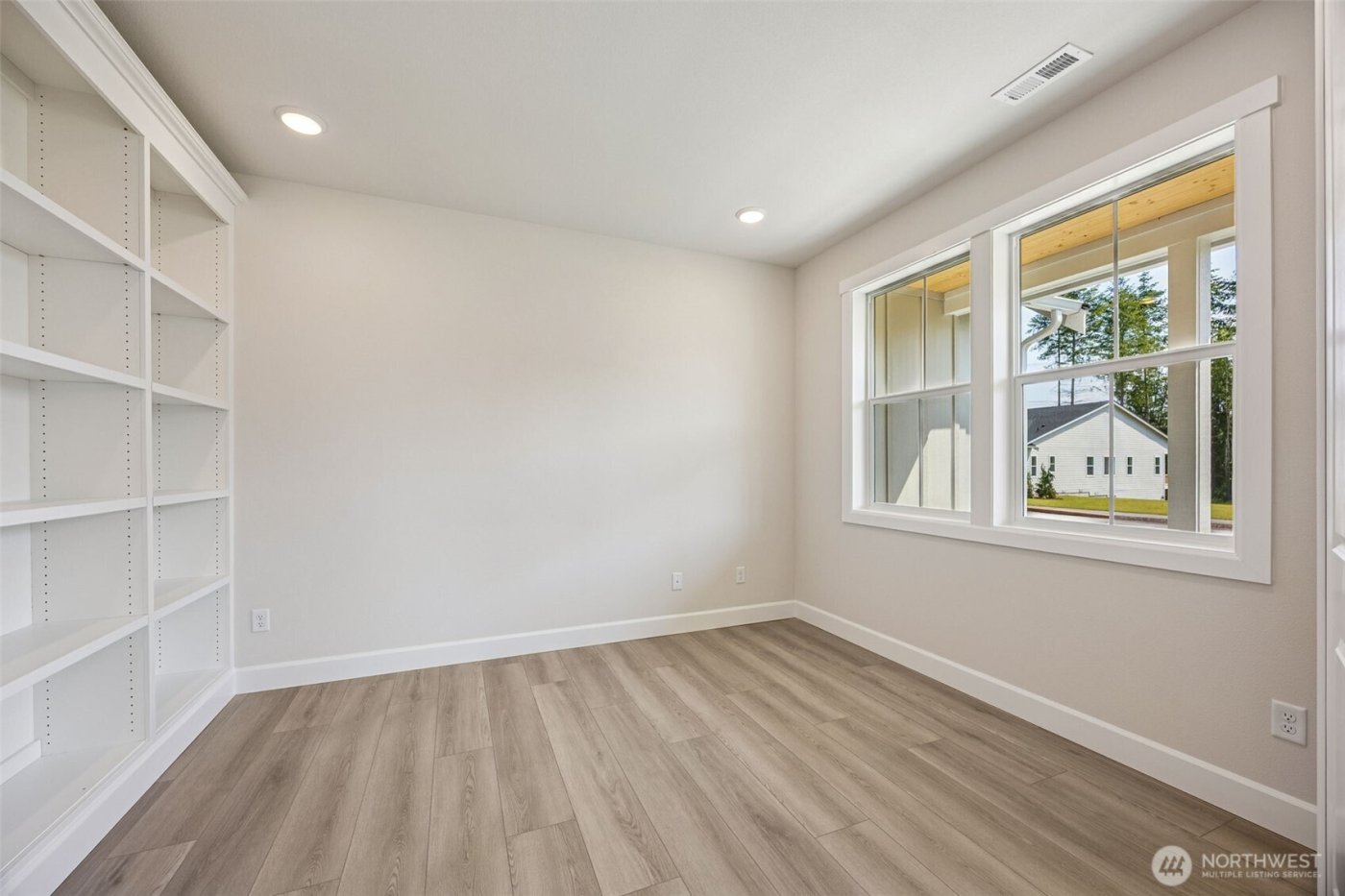 13814 100th Street NE #208, Lake Stevens, WA 98258