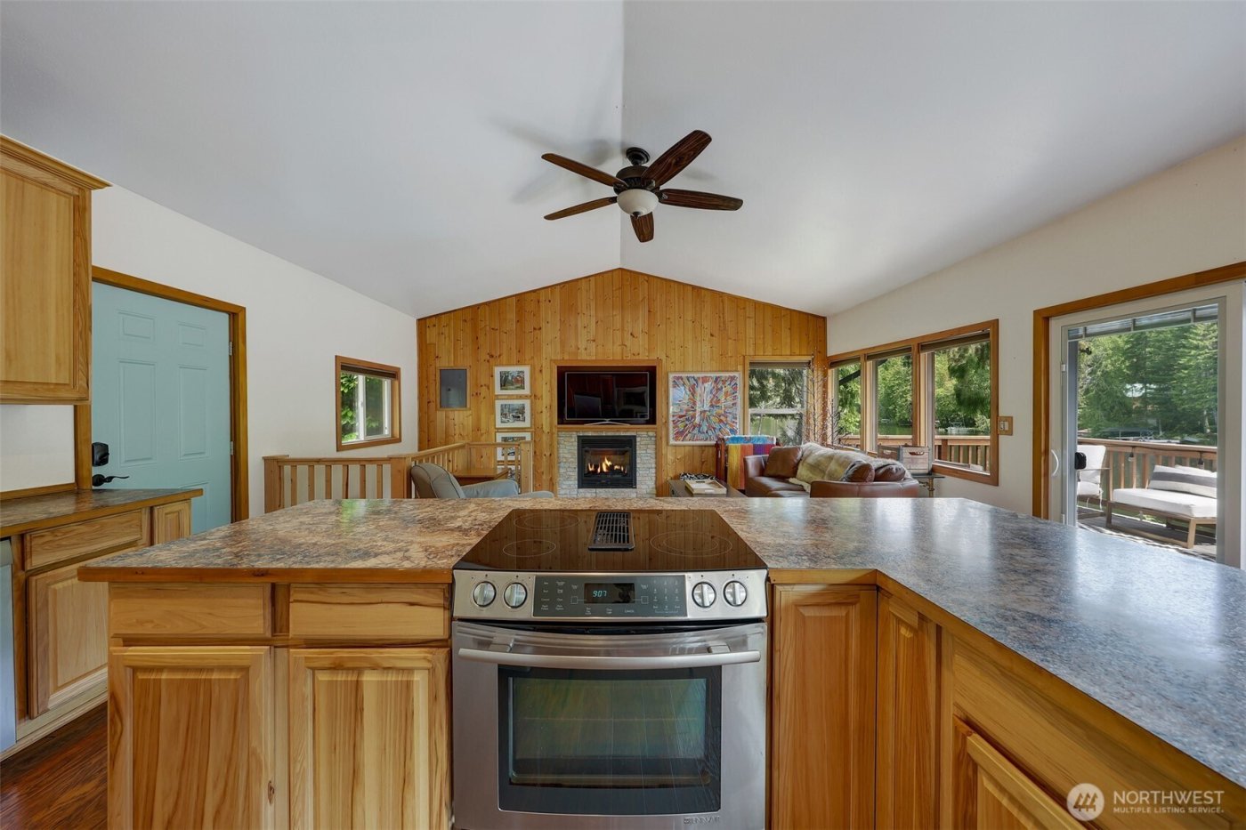 292 NE Lake Drive , Tahuya, WA 98588