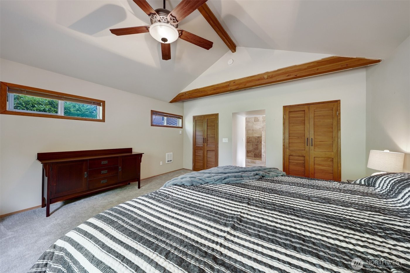 292 NE Lake Drive , Tahuya, WA 98588