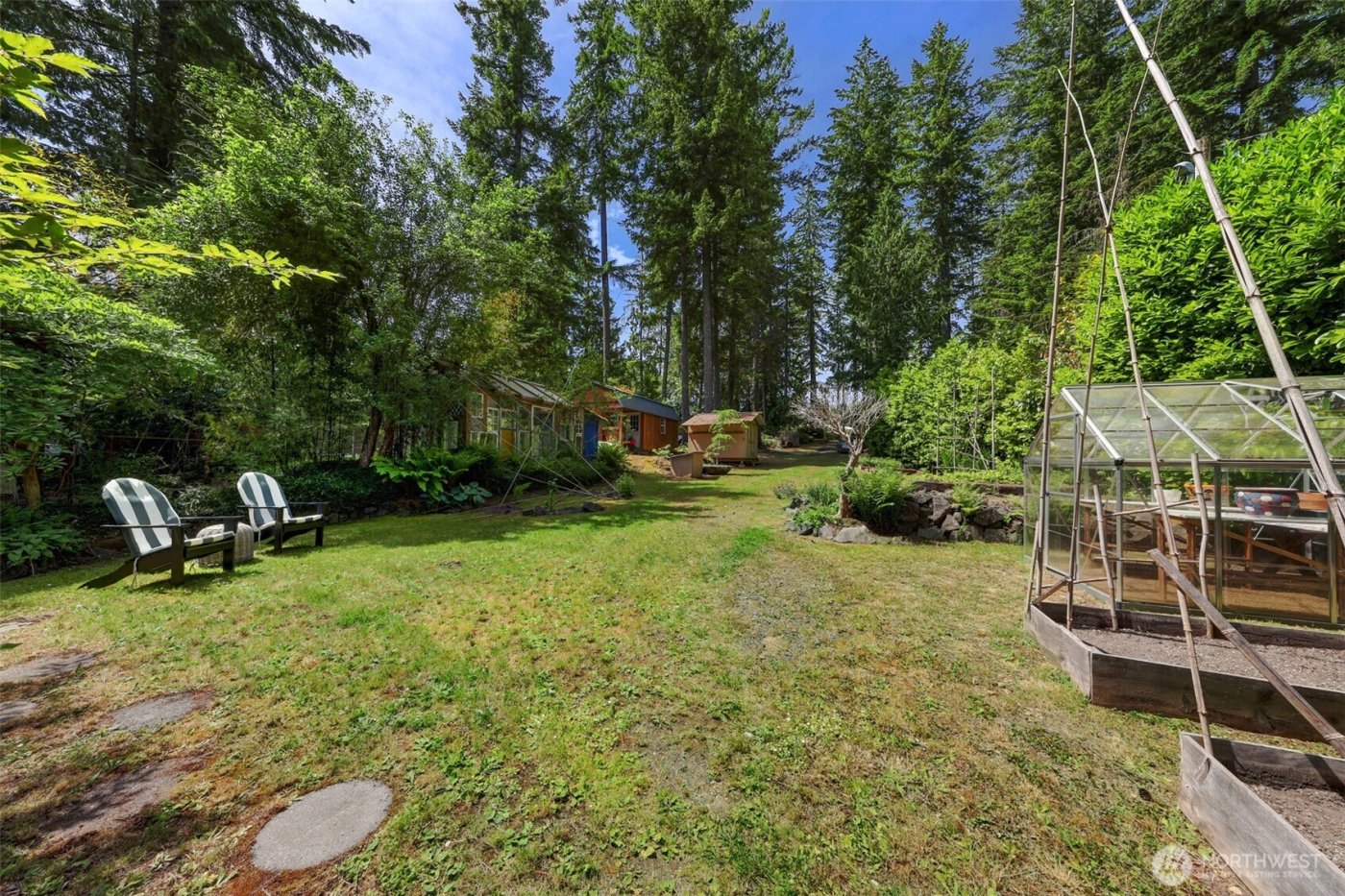 292 NE Lake Drive , Tahuya, WA 98588