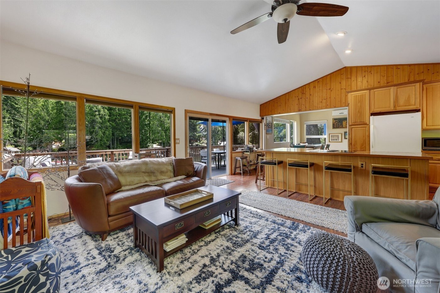 292 NE Lake Drive , Tahuya, WA 98588