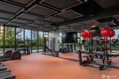 889 Avenue Square NE #1702, Bellevue, WA 98004 - Photo 19