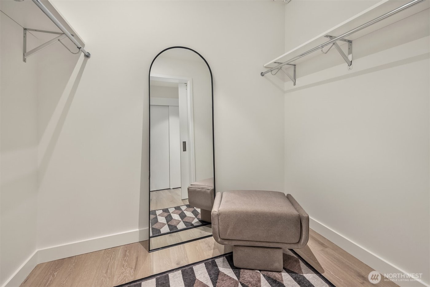 889 Avenue Square NE #1702, Bellevue, WA 98004