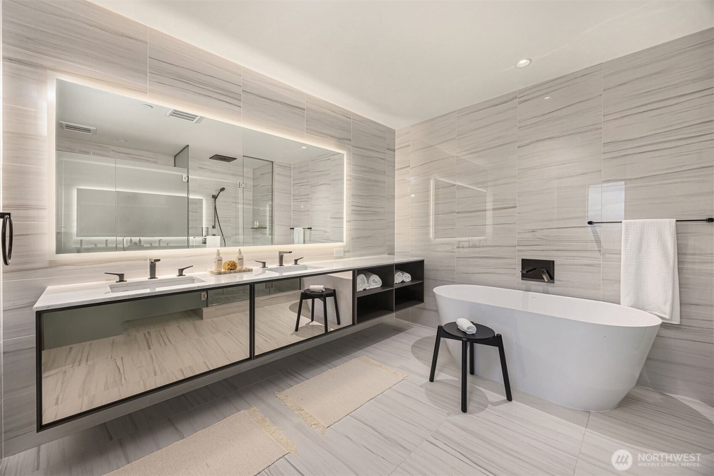 838 Avenue Square NE #1403, Bellevue, WA 98004