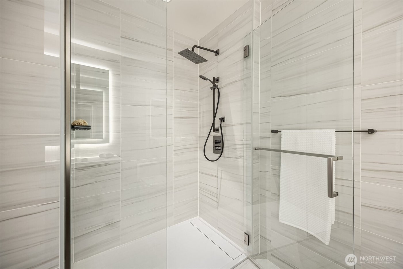 838 Avenue Square NE #1403, Bellevue, WA 98004