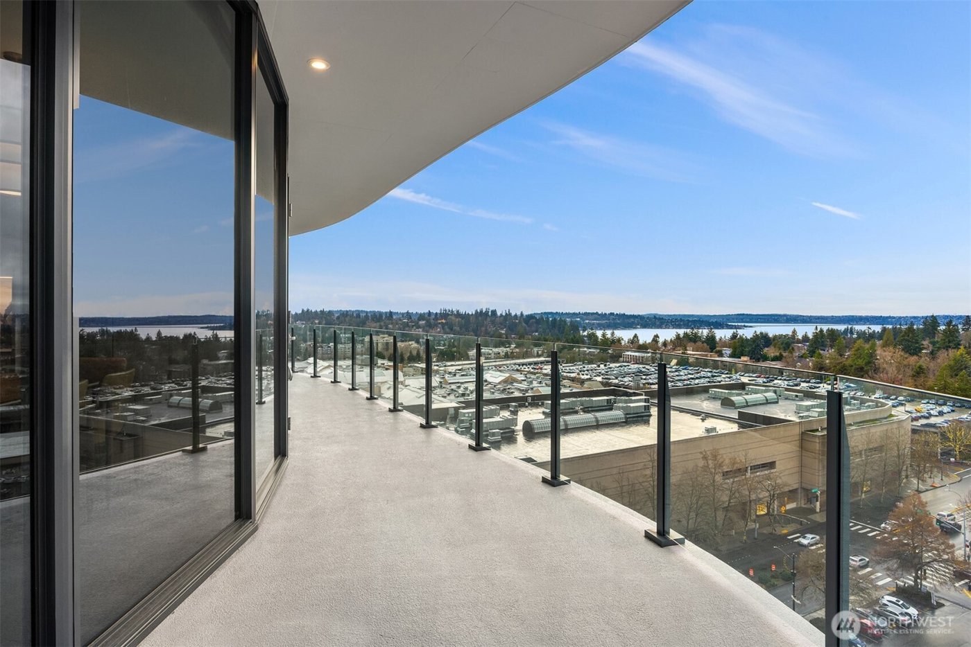 838 Avenue Square NE #1403, Bellevue, WA 98004