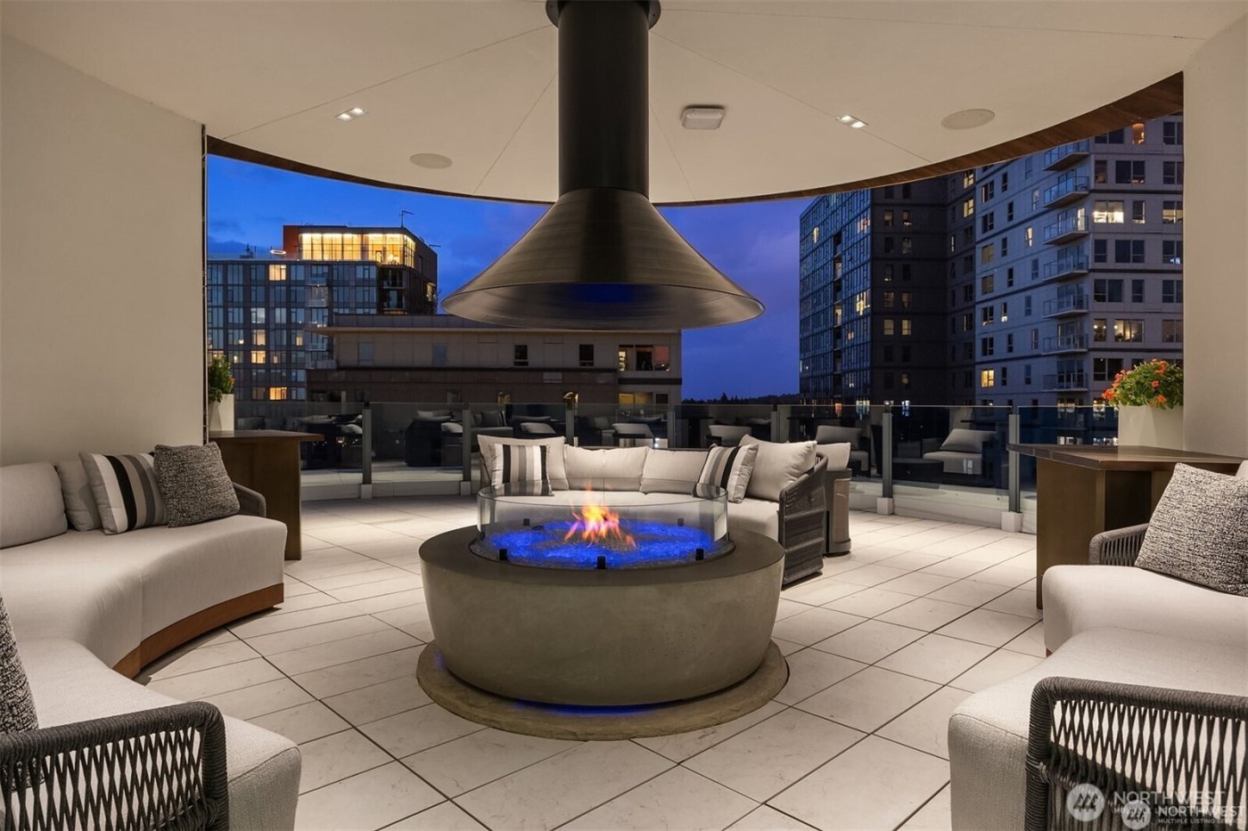 838 Avenue Square NE #1403, Bellevue, WA 98004