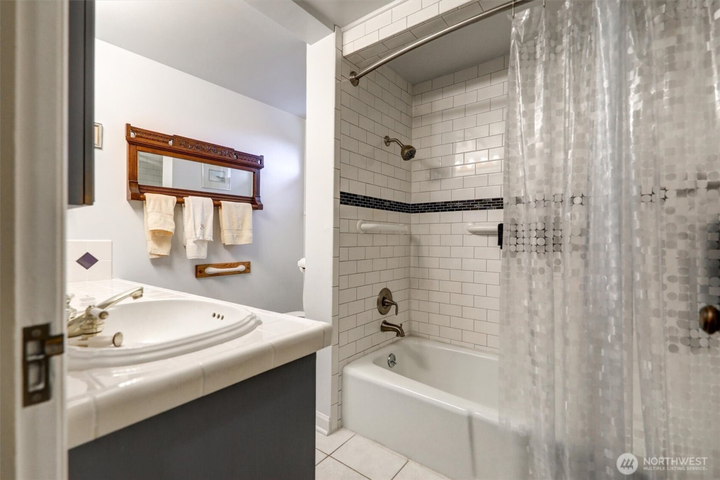 2536 N Lafayette Avenue , Bremerton, WA 98312