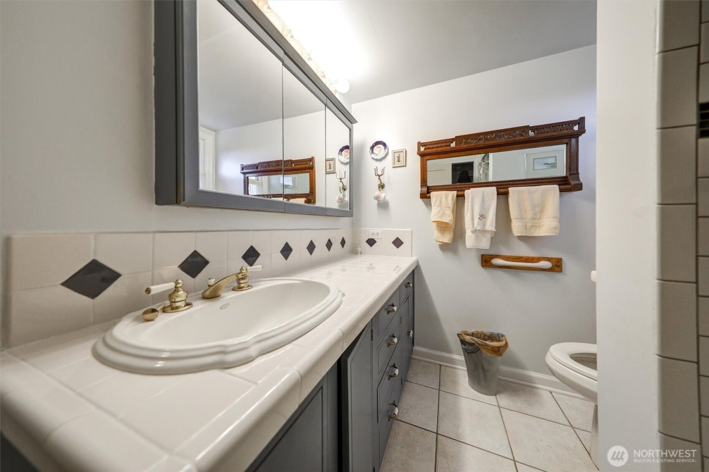 2536 N Lafayette Avenue , Bremerton, WA 98312