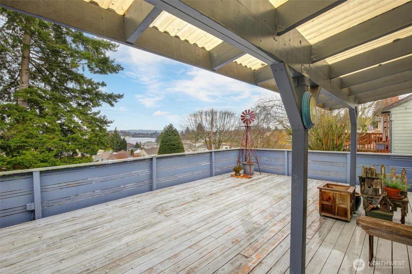 2536 N Lafayette Avenue , Bremerton, WA 98312