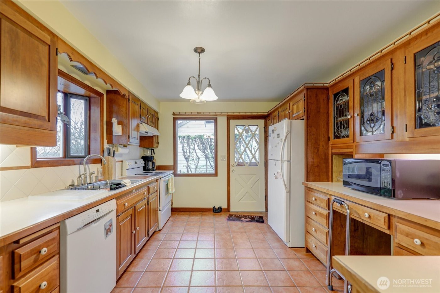 2536 N Lafayette Avenue , Bremerton, WA 98312