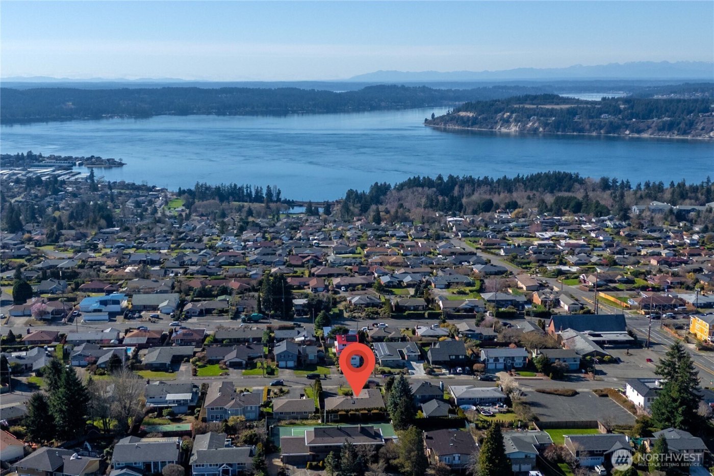 1233 S Geiger St , Tacoma, WA 98465-1522