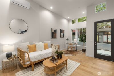 1104 C 34th Avenue , Seattle, WA 98122 - Photo 3