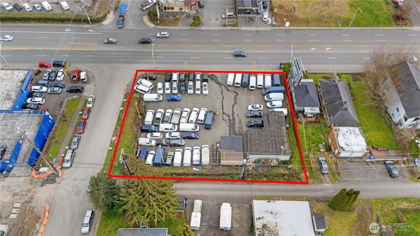 3200 Rucker Avenue , Everett, WA 98201