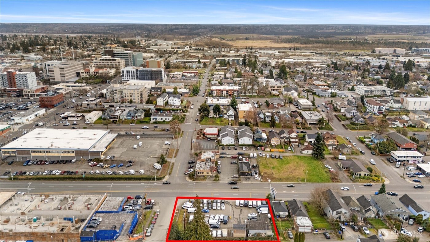 3200 Rucker Avenue , Everett, WA 98201