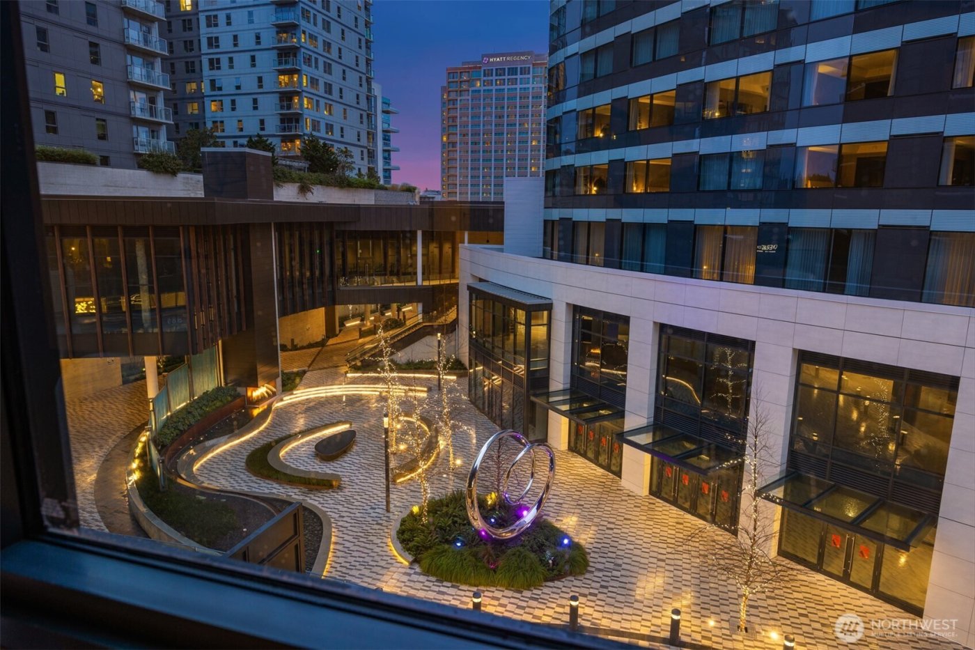 889 Avenue Square NE #311, Bellevue, WA 98004