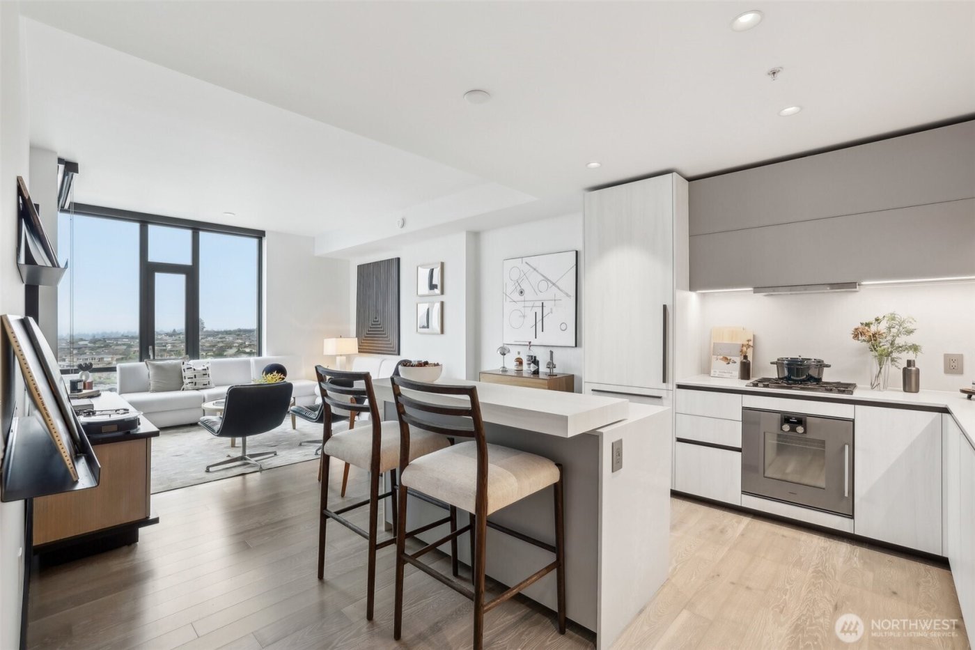 889 Avenue Square NE #703, Bellevue, WA 98004