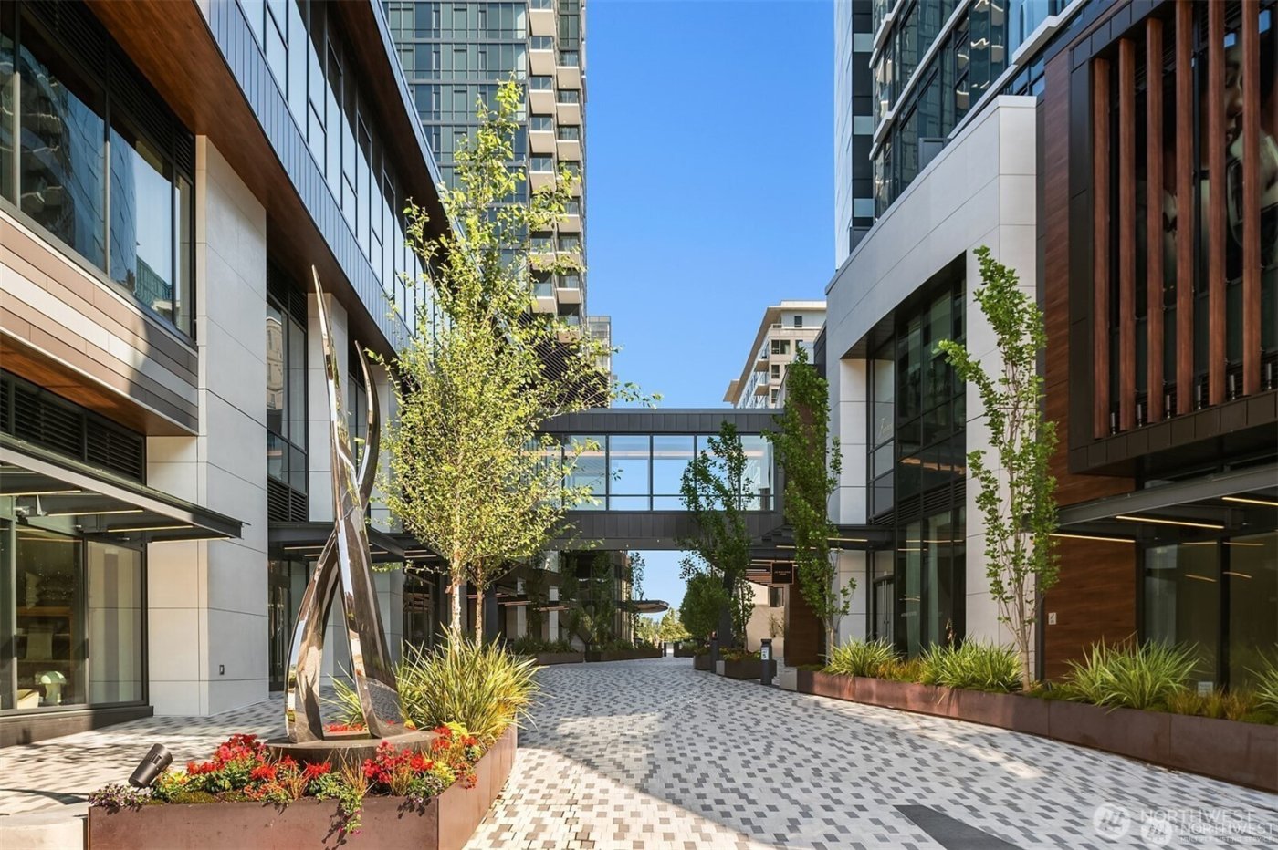 889 Avenue Square NE #607, Bellevue, WA 98004