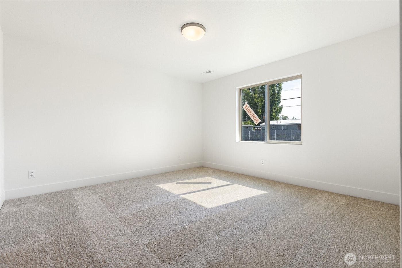 312 N Montana Street , Moses Lake, WA 98837