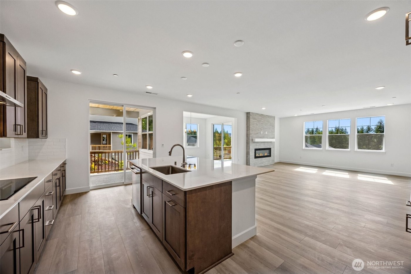 15410 210th Avenue E #316, Bonney Lake, WA 98391