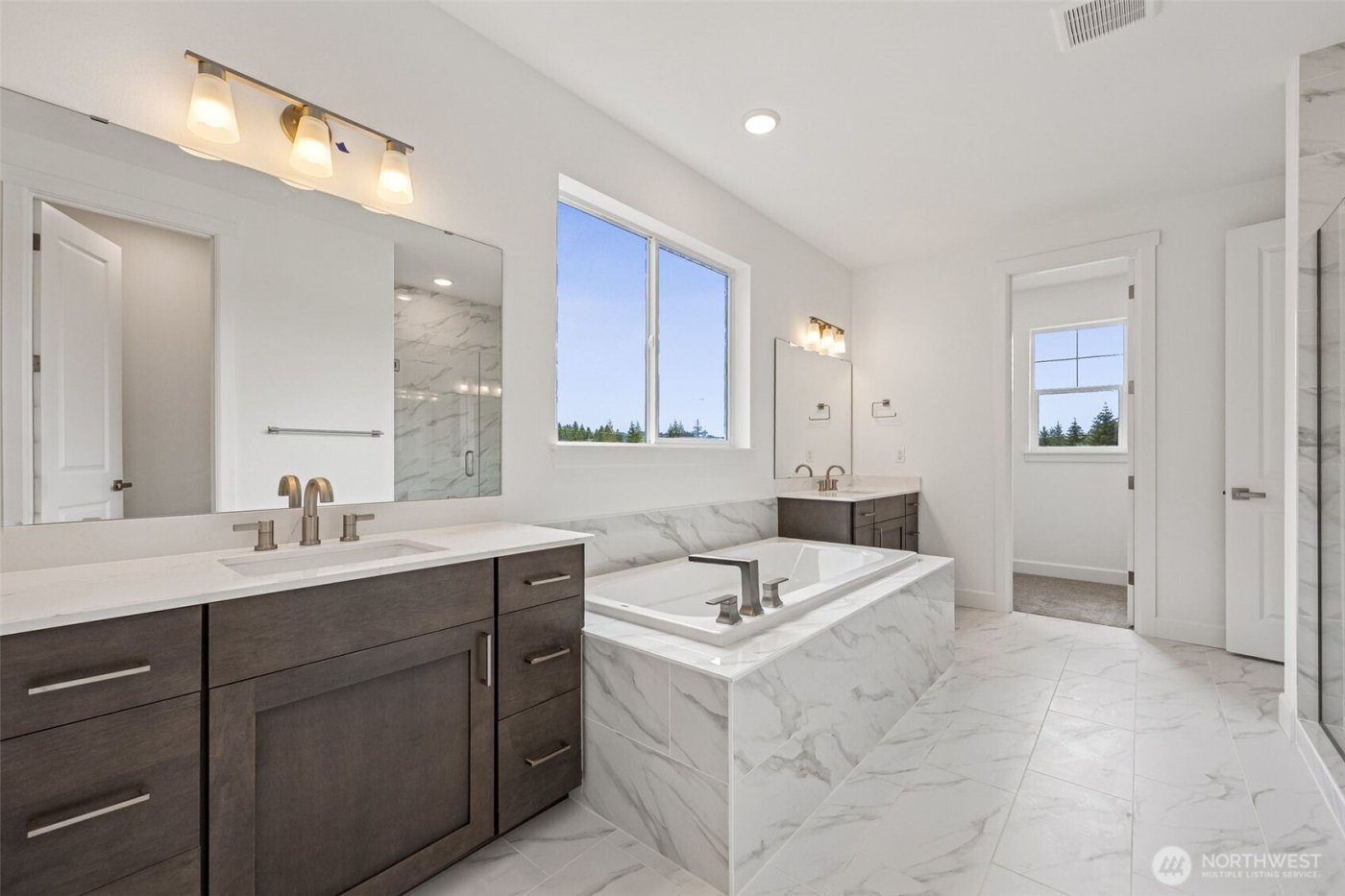 15410 210th Avenue E #316, Bonney Lake, WA 98391