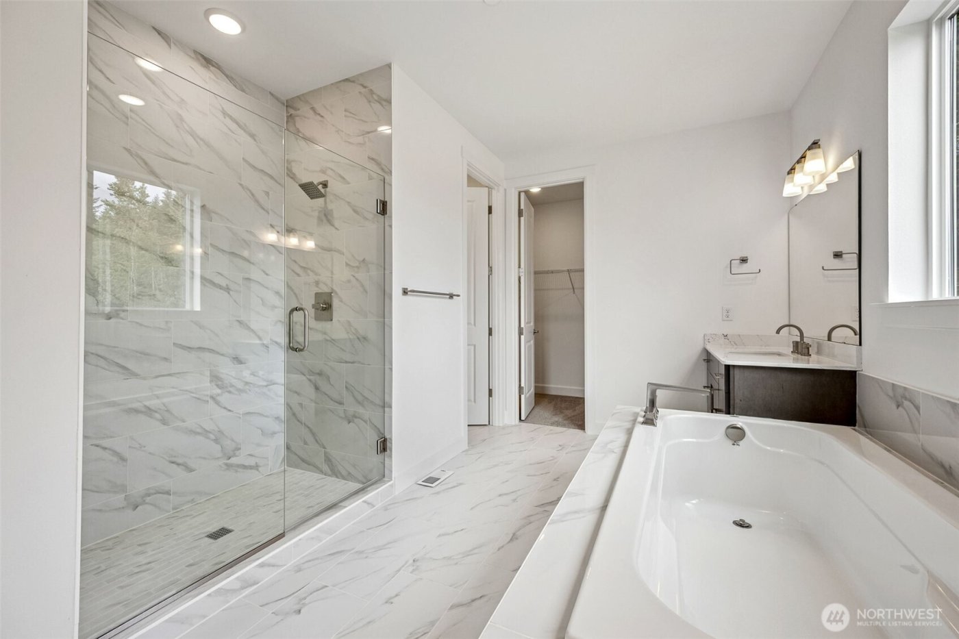 15410 210th Avenue E #316, Bonney Lake, WA 98391