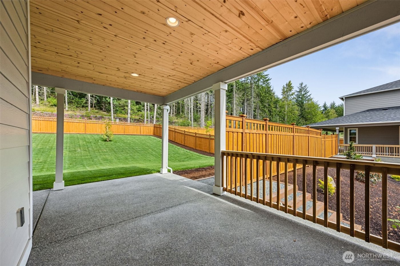 15410 210th Avenue E #316, Bonney Lake, WA 98391