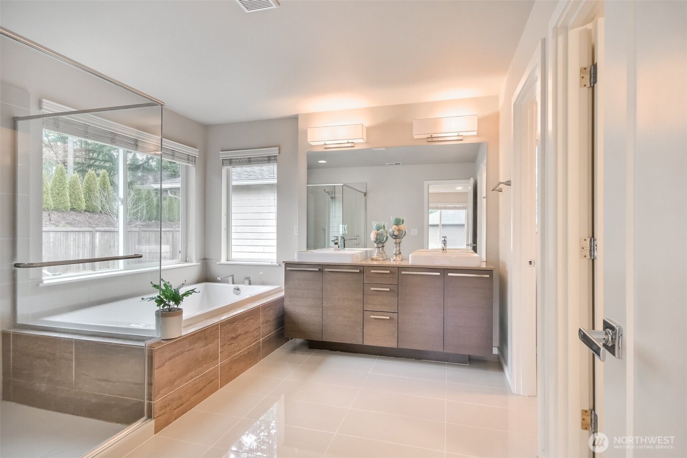 5860 S 326th Court , Auburn, WA 98001