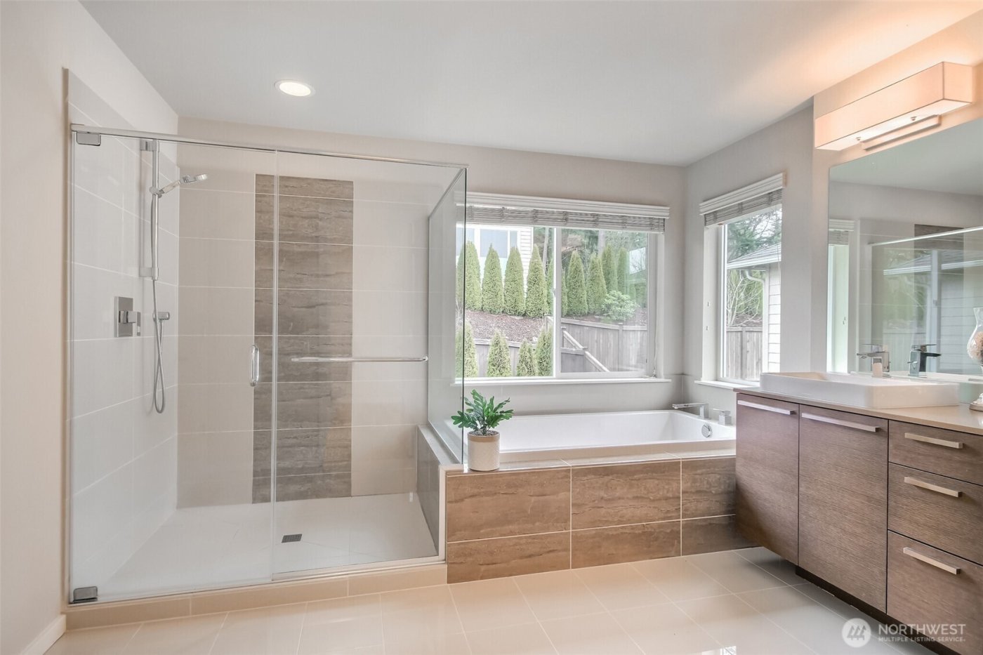 5860 S 326th Court , Auburn, WA 98001