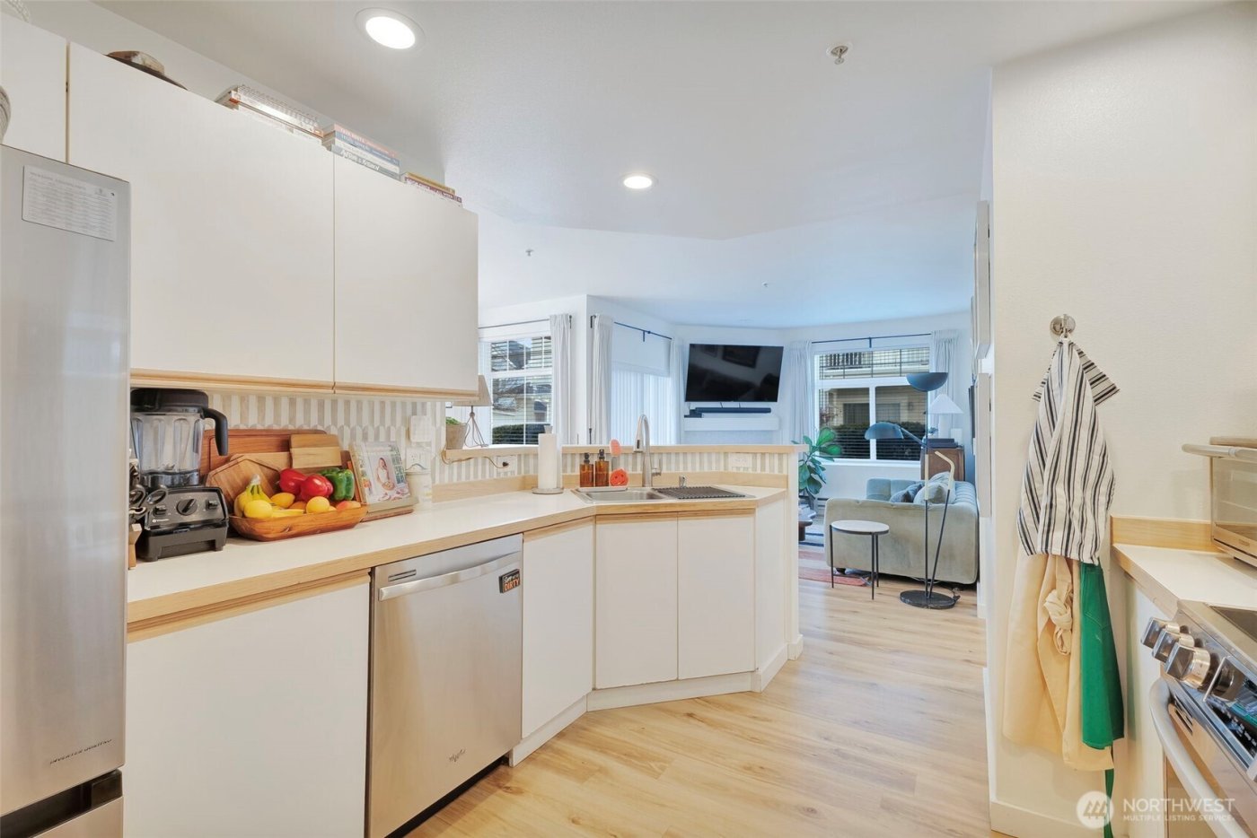 23519 55th Avenue S #12-1, Kent, WA 98032