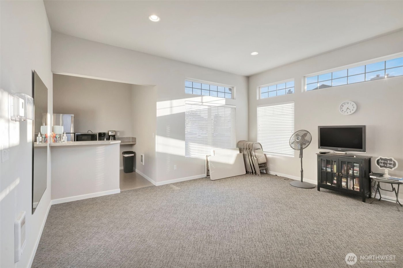 23519 55th Avenue S #12-1, Kent, WA 98032