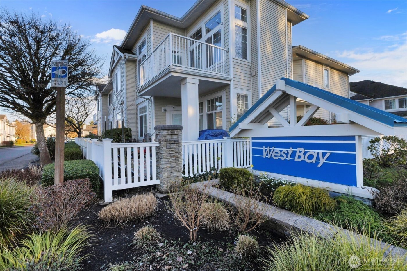 23519 55th Avenue S #12-1, Kent, WA 98032