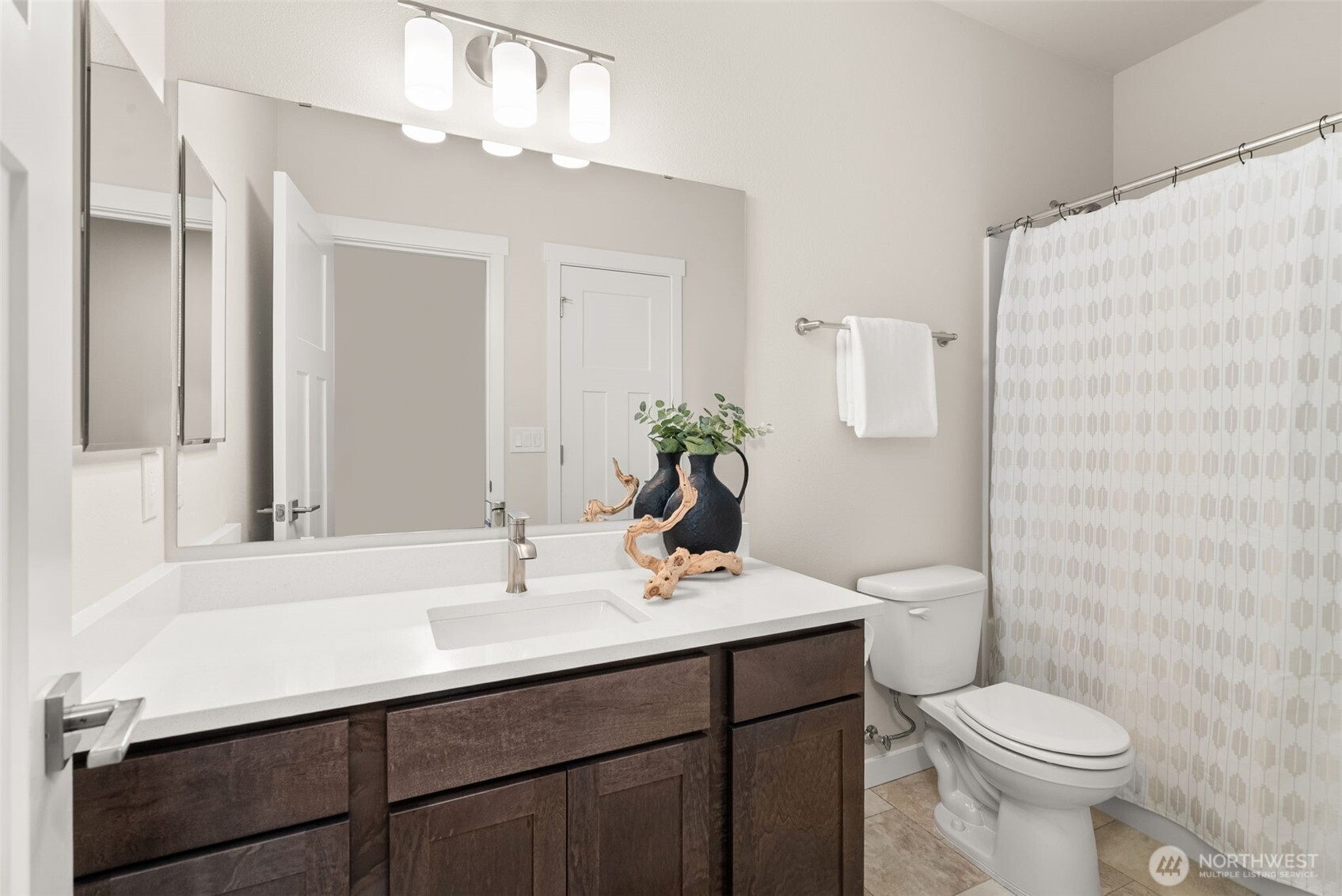 9017 Wyatt Court SE, Tumwater, WA 98501